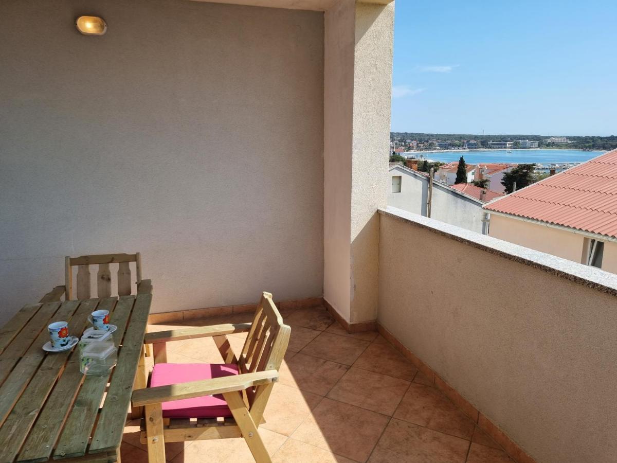 Apartment Wallot Novalja Εξωτερικό φωτογραφία