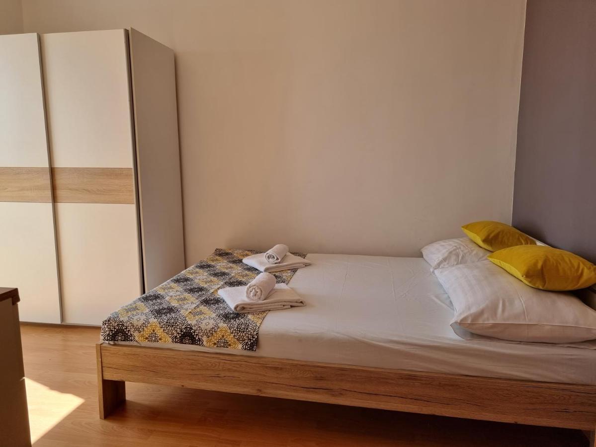 Apartment Wallot Novalja Εξωτερικό φωτογραφία