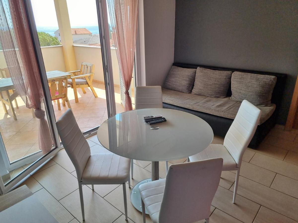 Apartment Wallot Novalja Εξωτερικό φωτογραφία